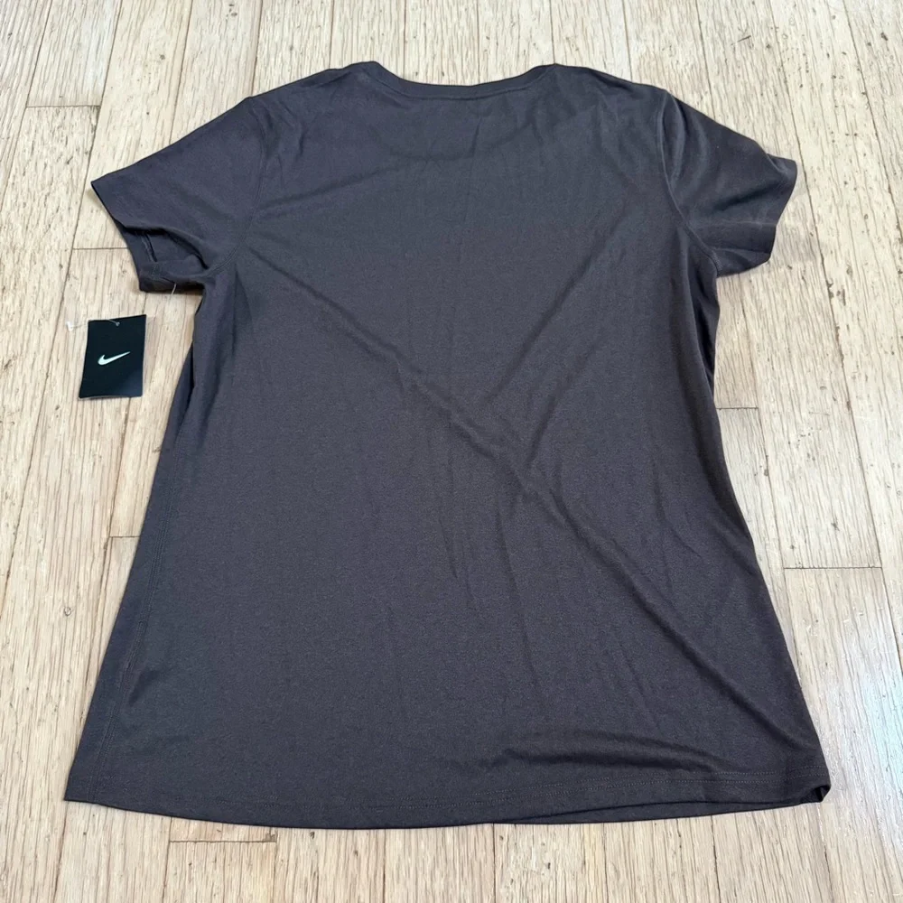 NIKE WOMENS LEGEND TEE - Picture 5 of 6